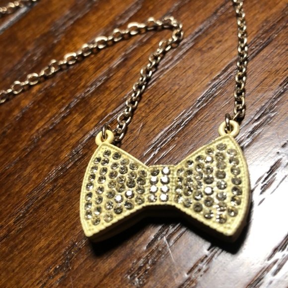 Bow Tie Chain Necklace - Picture 1 of 1